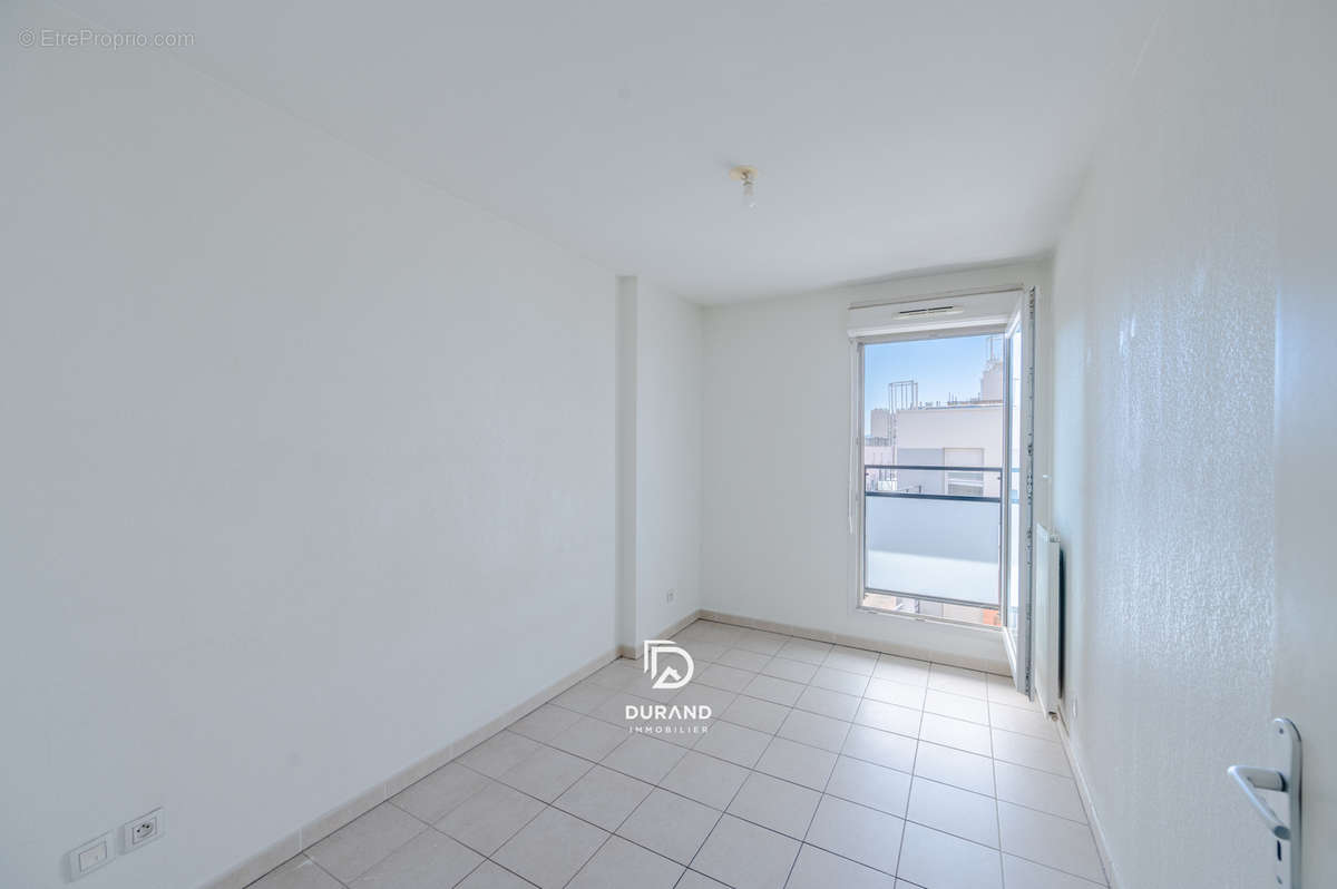 Appartement à MARSEILLE-15E