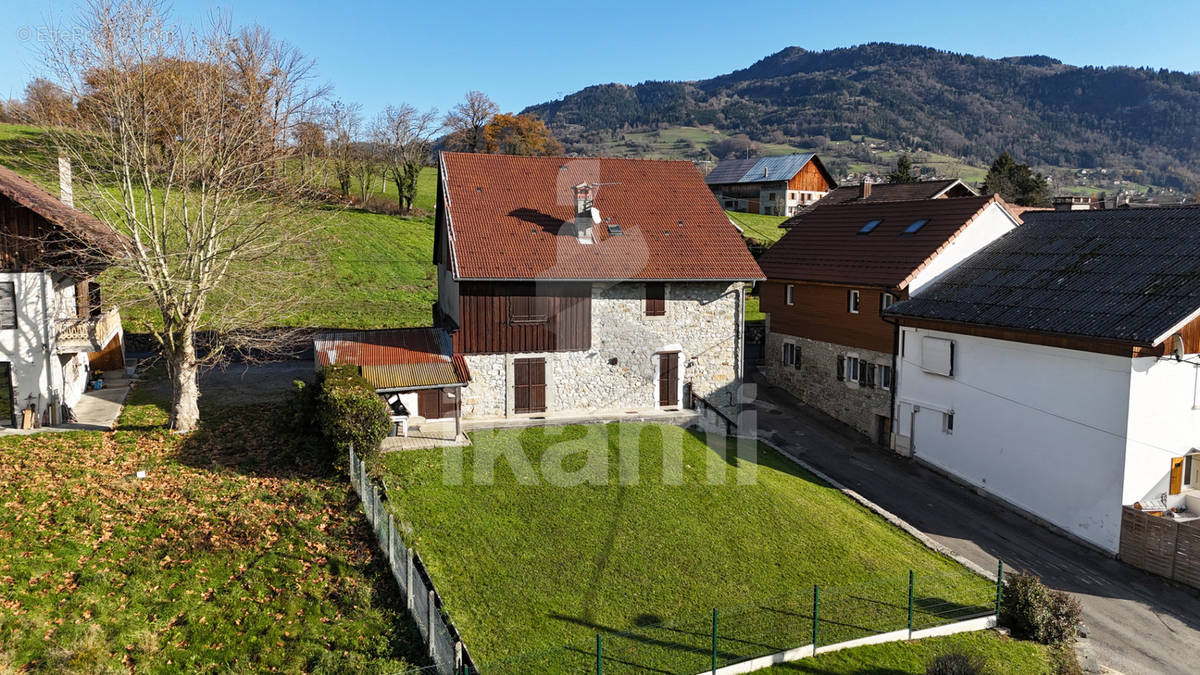 Maison à VIUZ-EN-SALLAZ