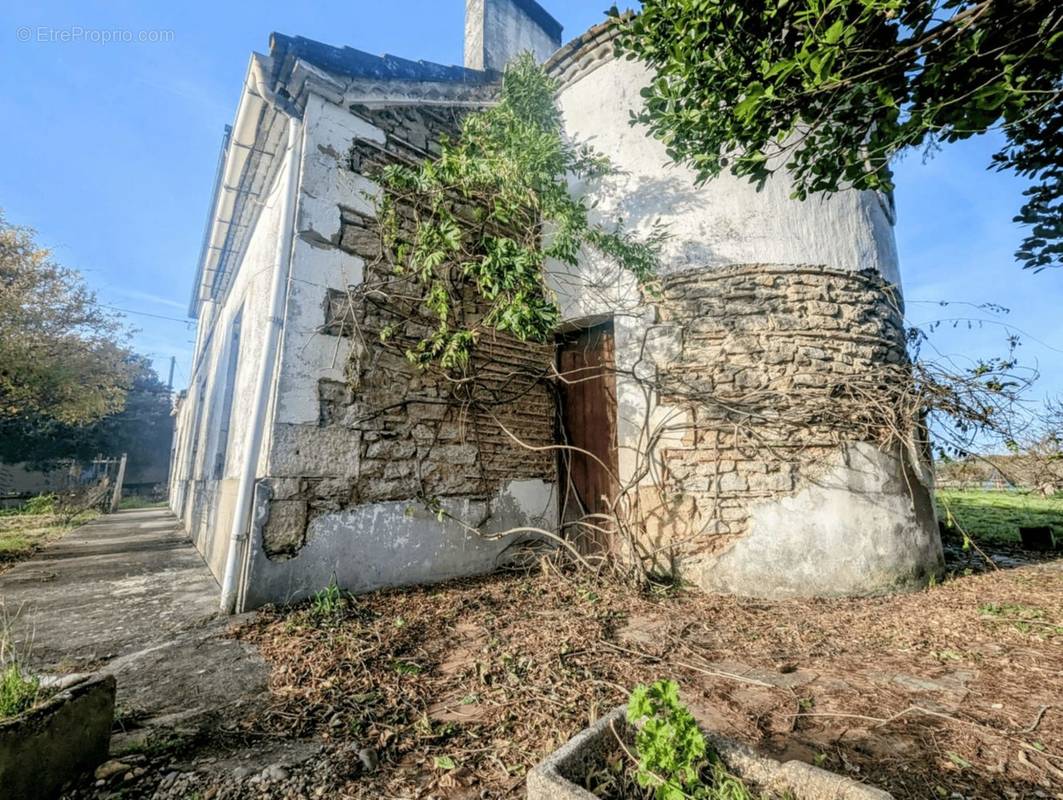 Maison à LAMOTHE-LANDERRON