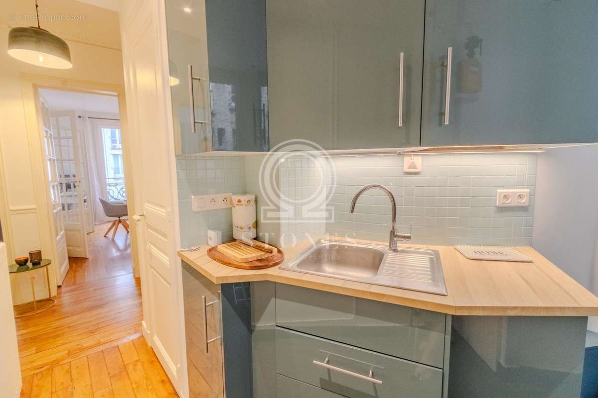 Appartement à PARIS-15E