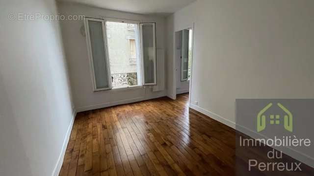 Appartement à LE PERREUX-SUR-MARNE