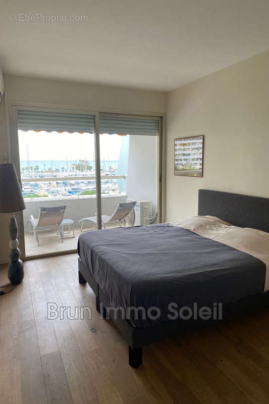 Appartement à VILLENEUVE-LOUBET