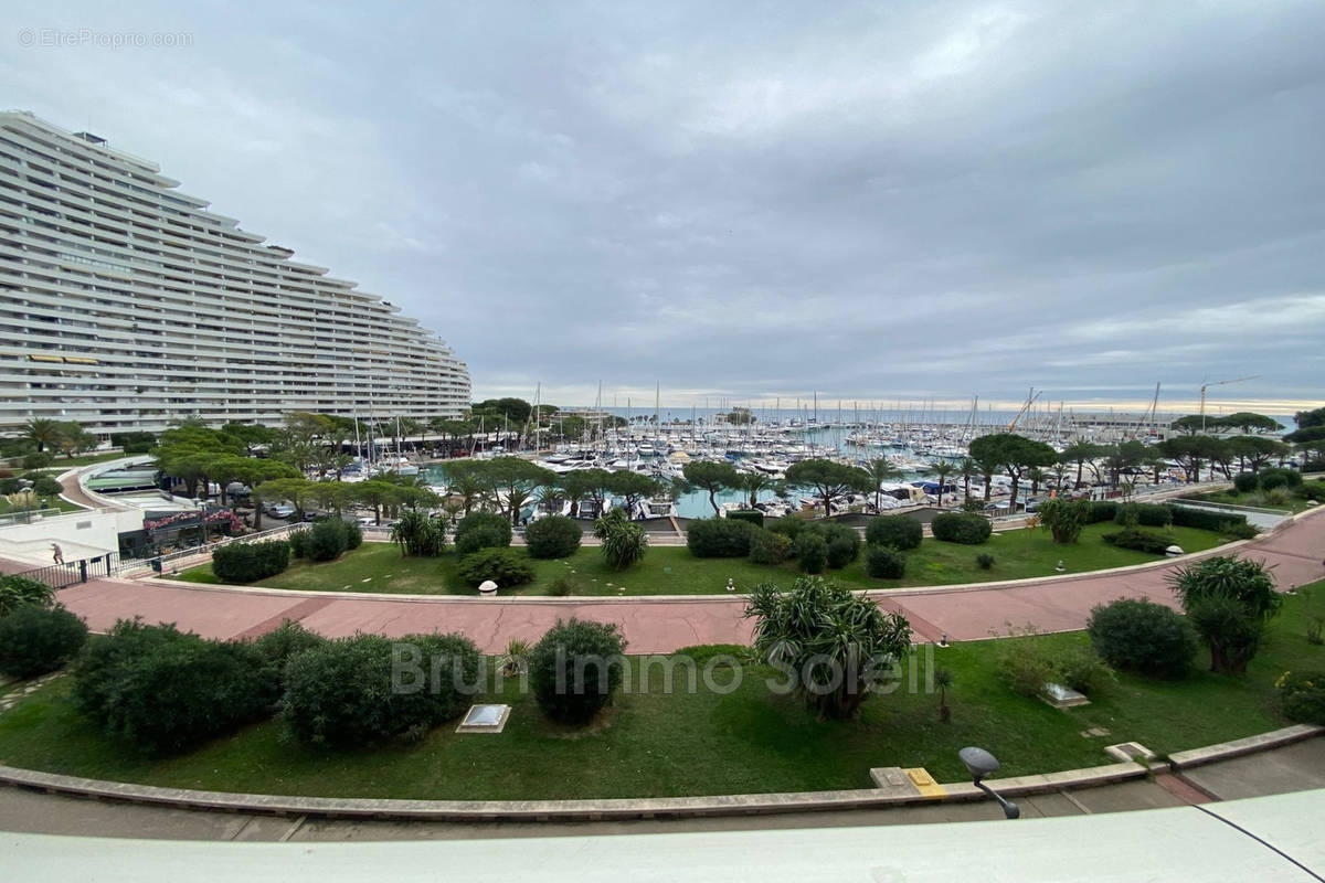 Appartement à VILLENEUVE-LOUBET