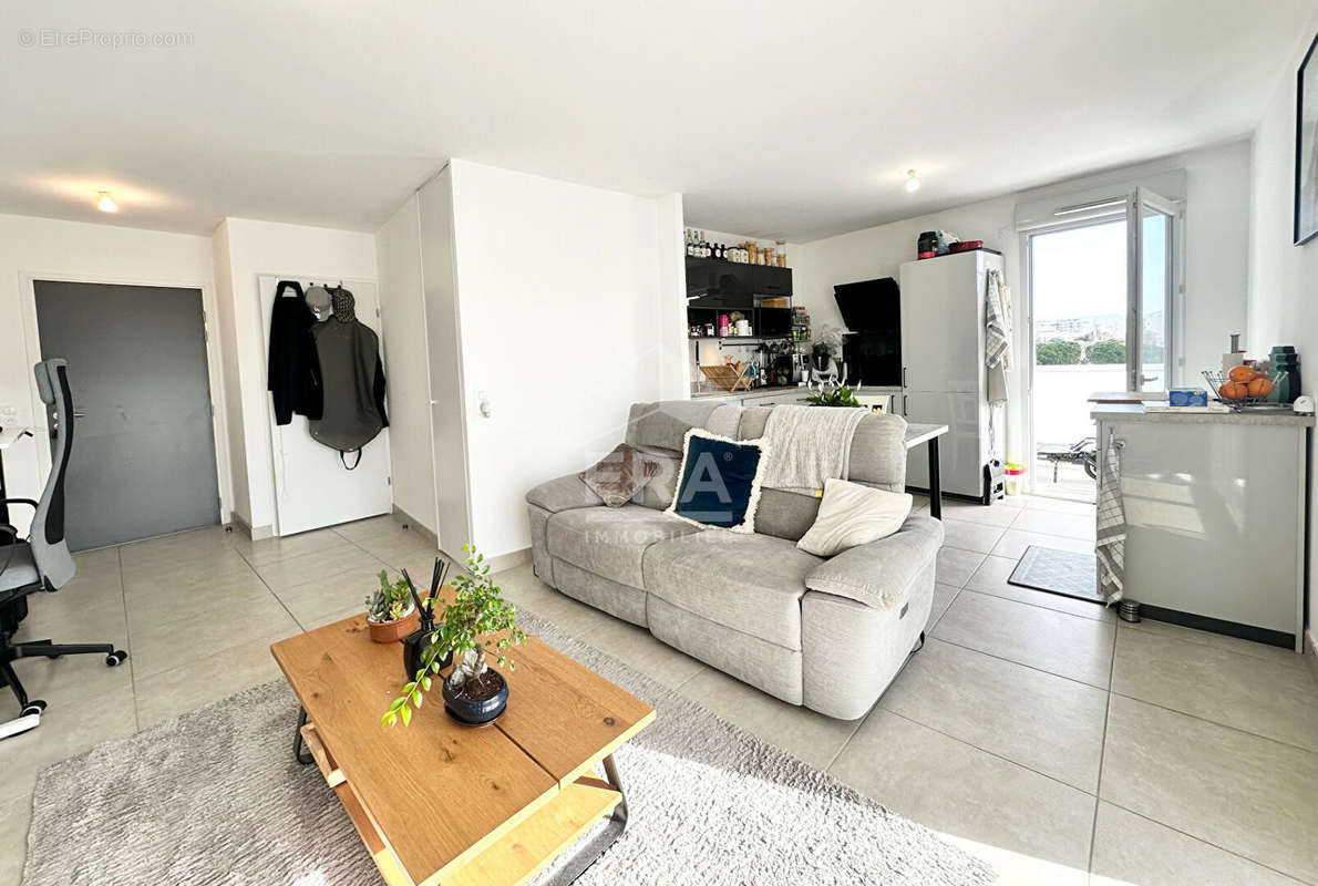 Appartement à MARSEILLE-8E