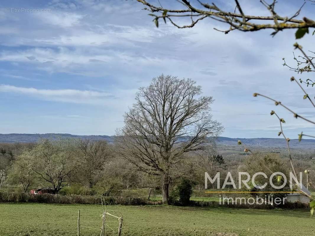 Maison à PIONNAT