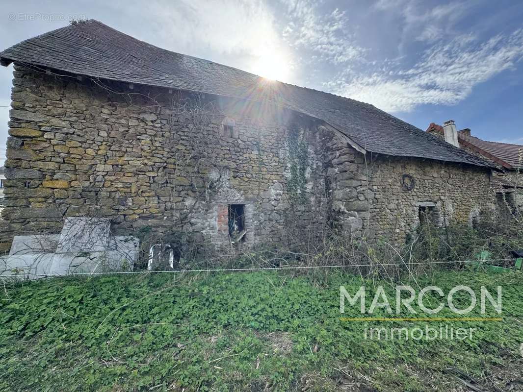 Maison à PIONNAT