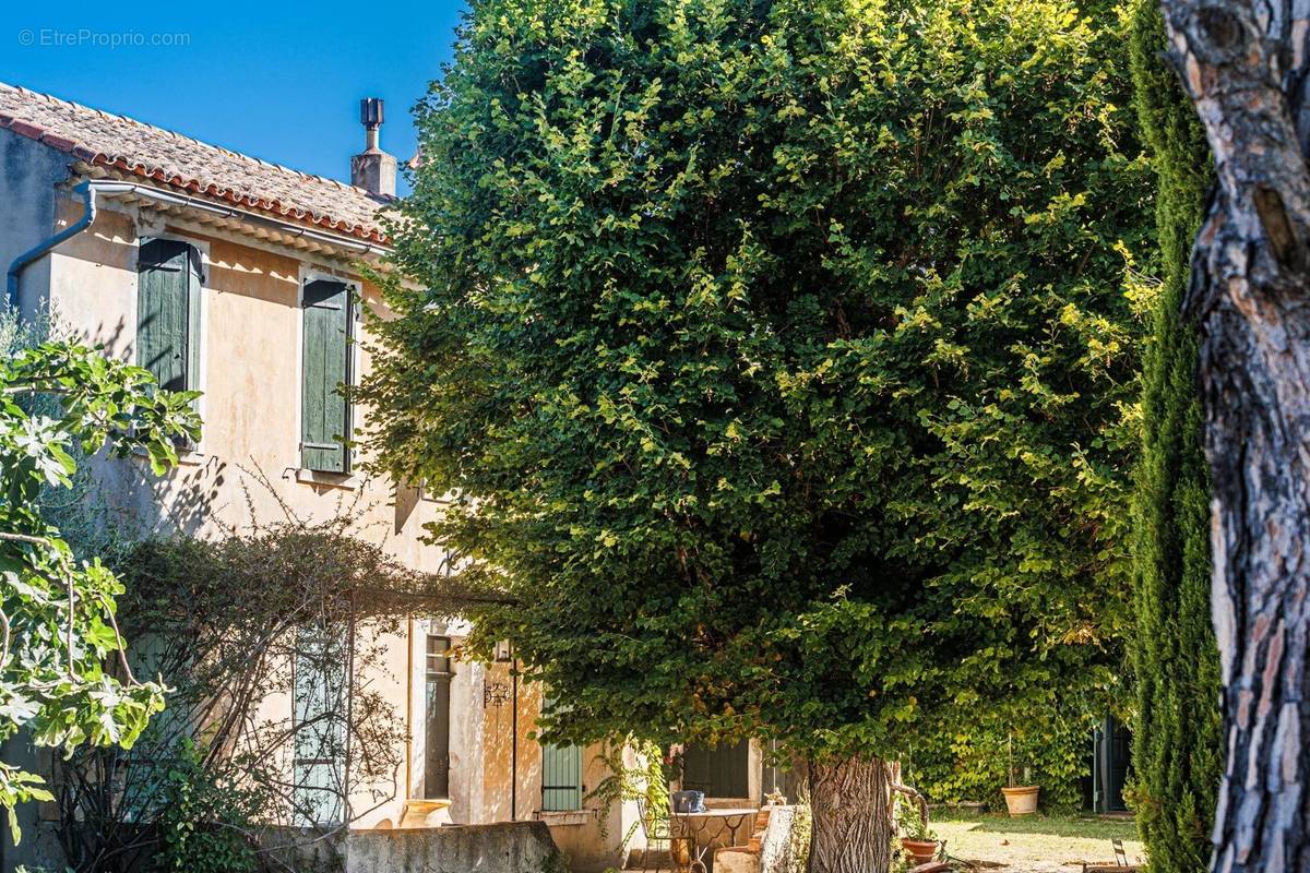 Maison à LE CASTELLET