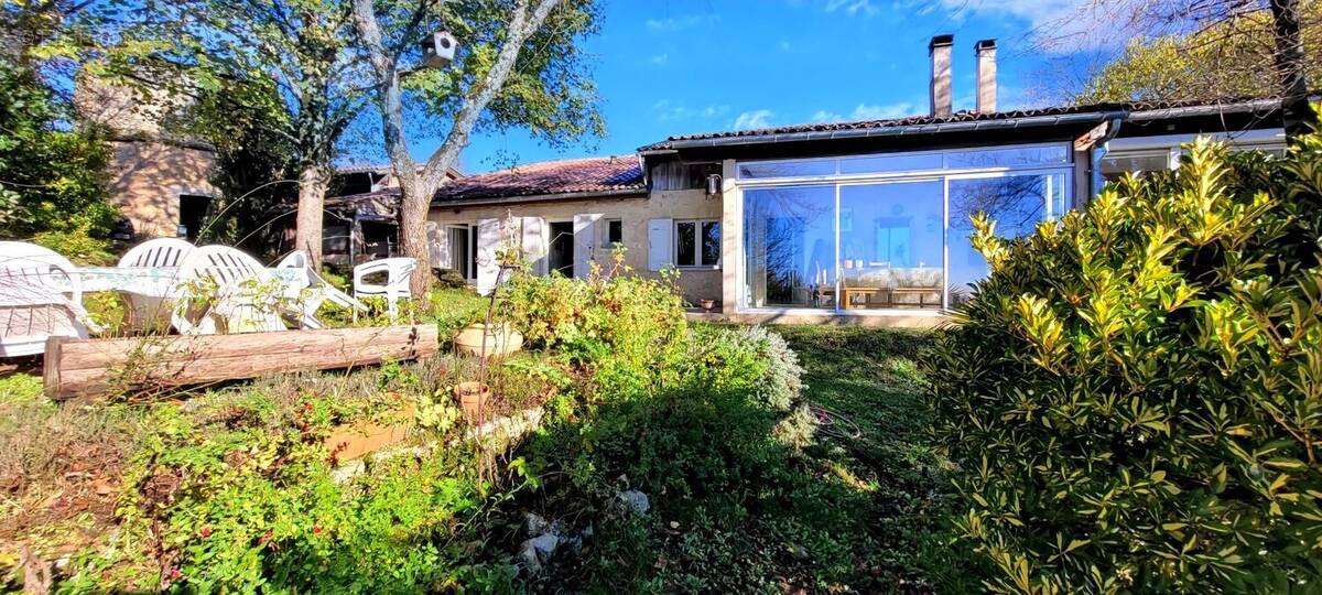 Maison à SAINT-ROMAIN-LA-VIRVEE