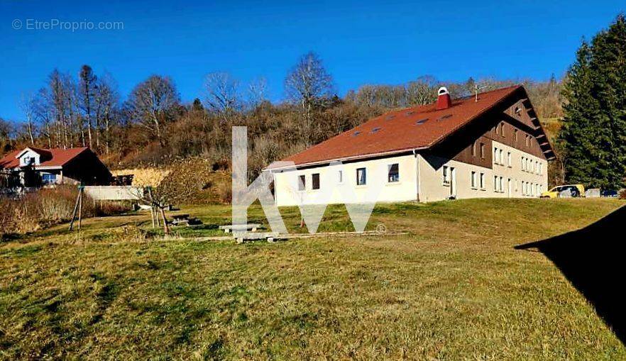 Appartement à MOUTHE