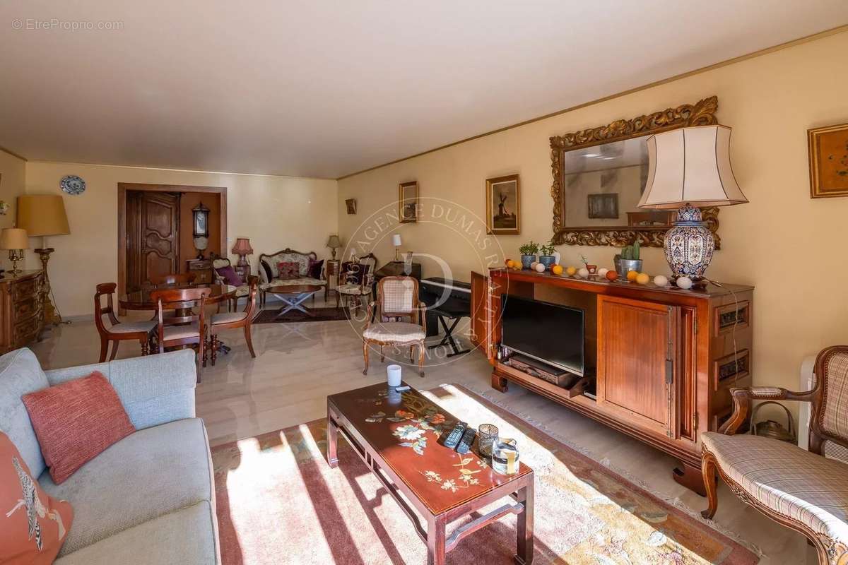 Appartement à BEAULIEU-SUR-MER