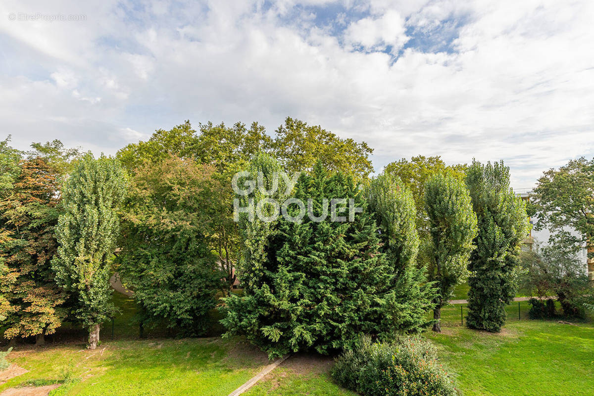 Appartement à SAINT-MICHEL-SUR-ORGE