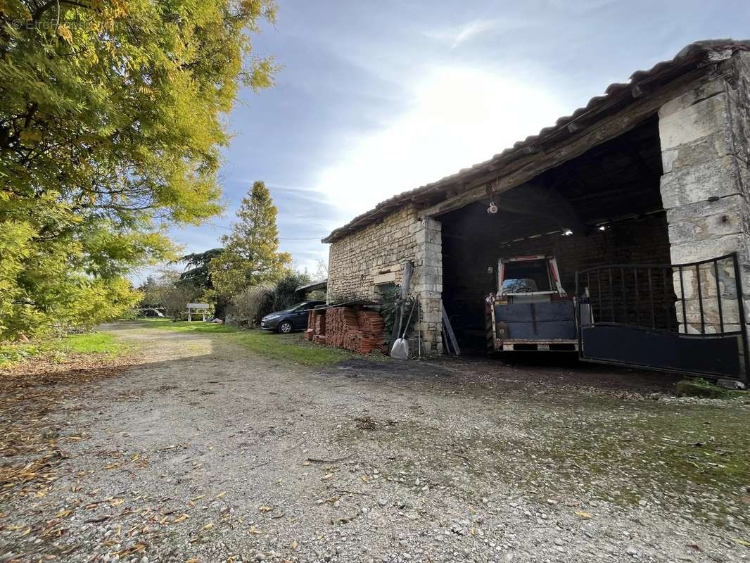 Maison à MAINE-DE-BOIXE