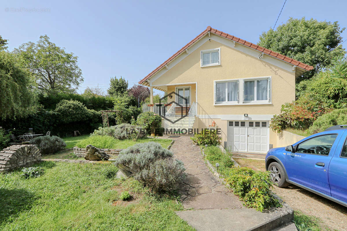 Maison à VILLECRESNES