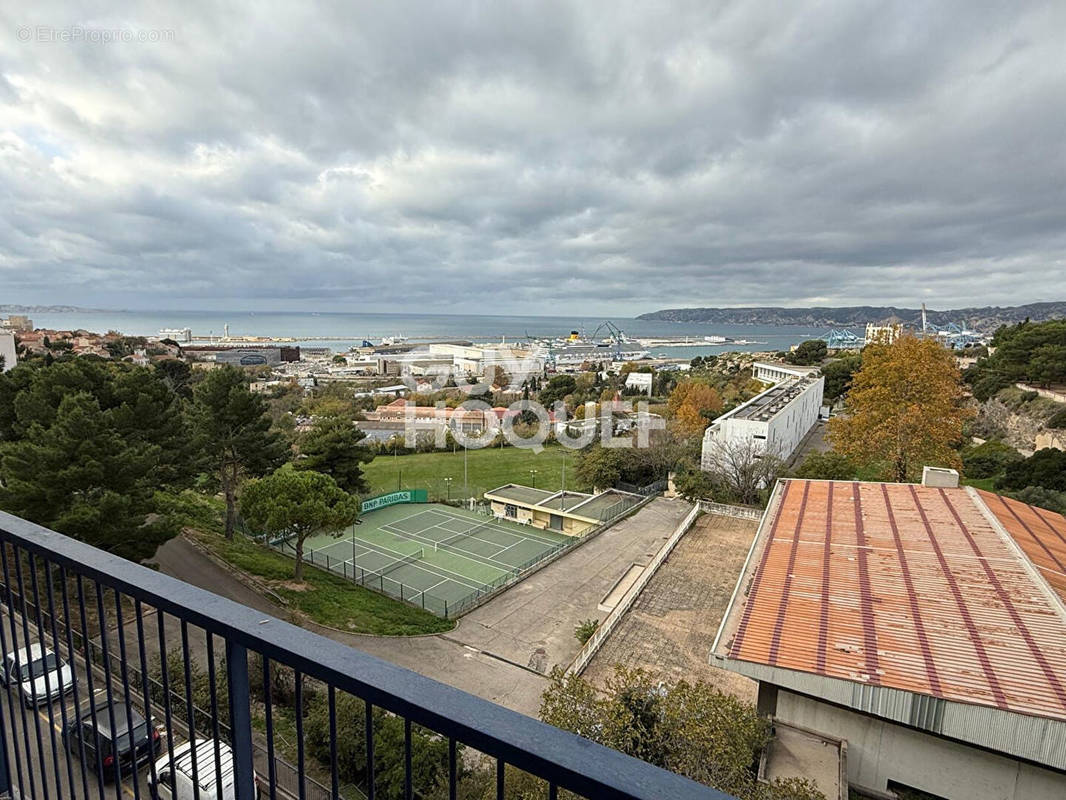 Appartement à MARSEILLE-15E