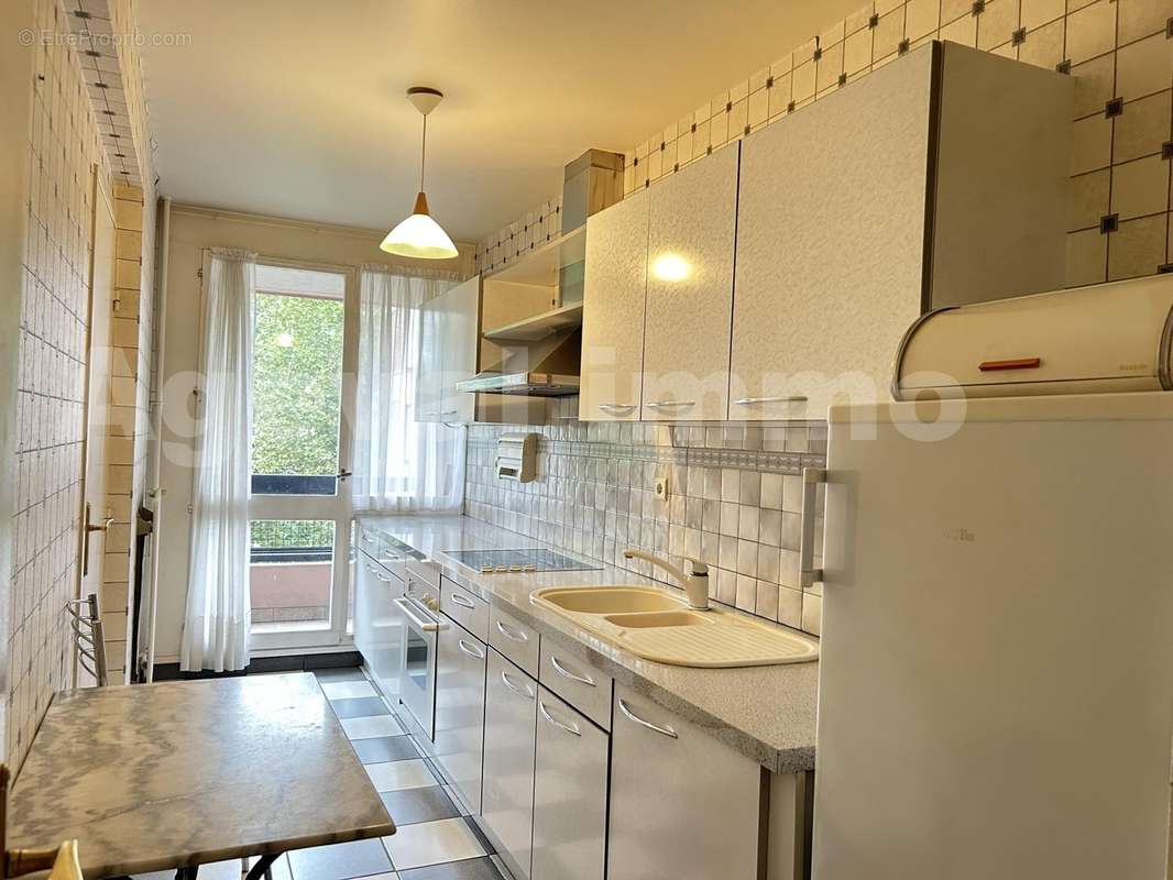 Cuisine - Appartement à CROSNE