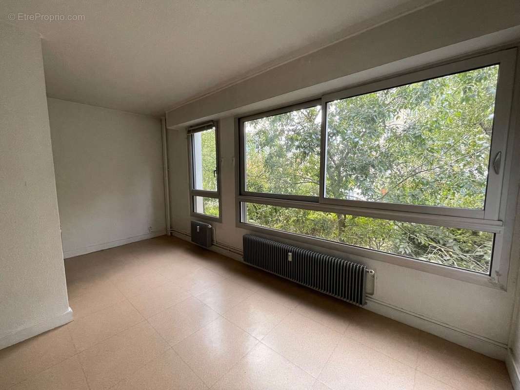 Photo 2 - Appartement à COURBEVOIE