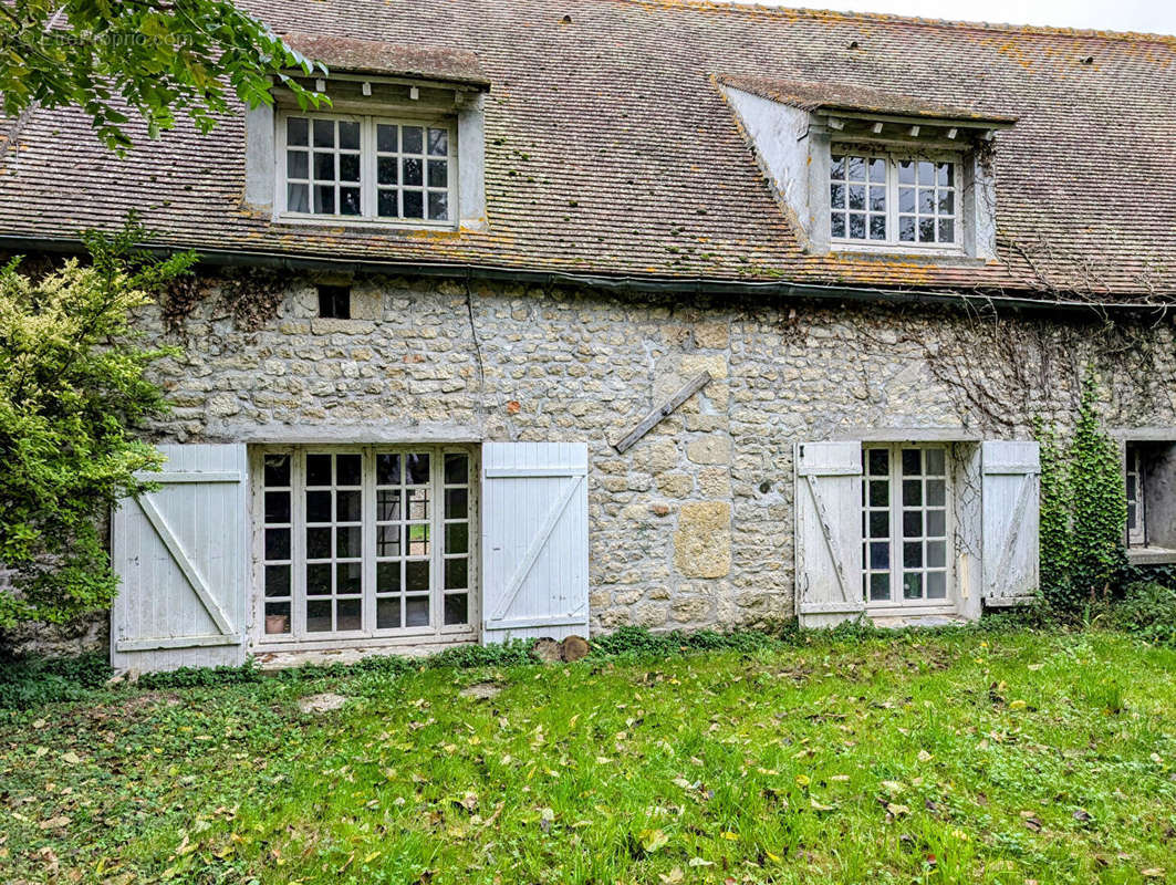 Maison à MALESHERBES