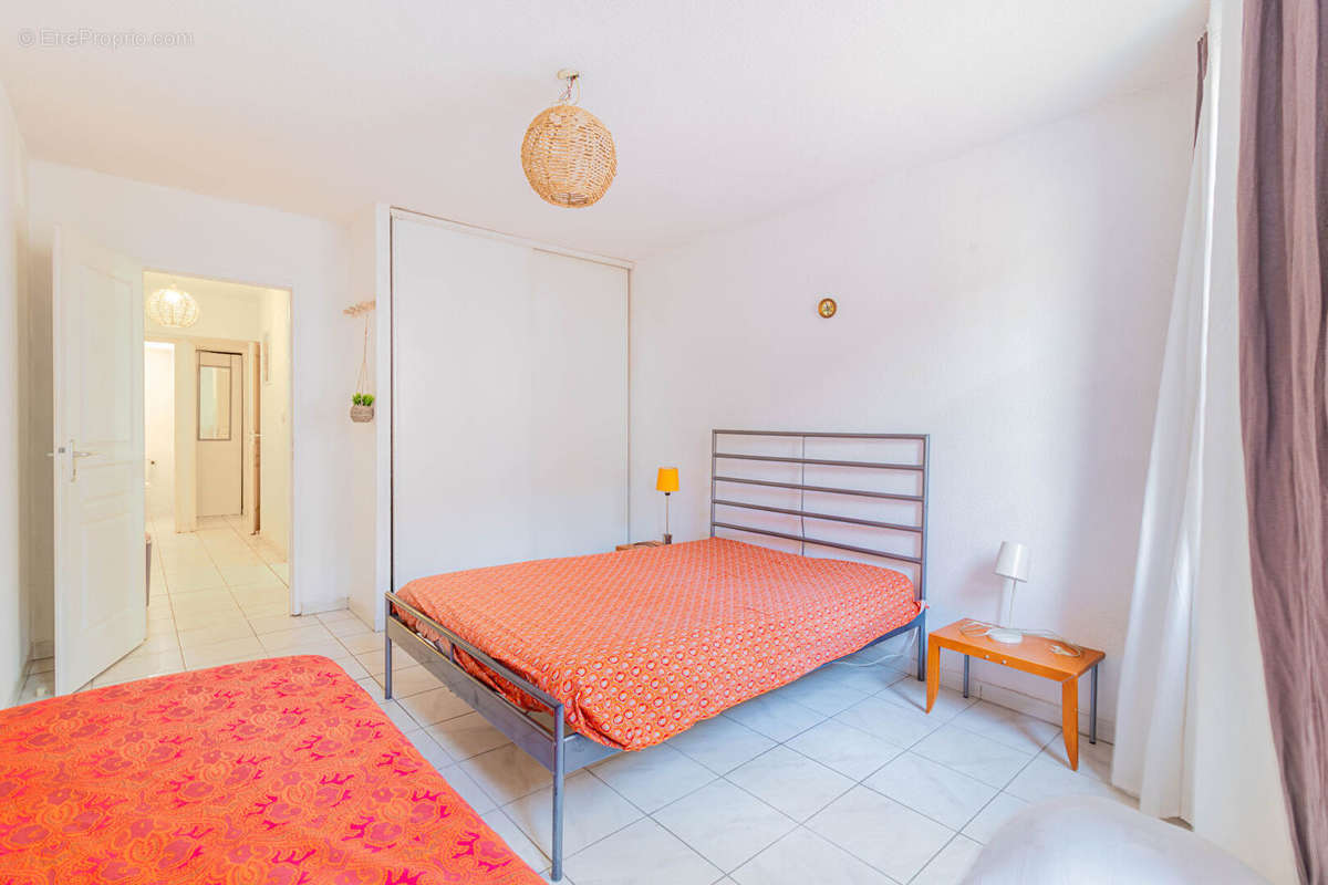 Appartement à MARSEILLE-2E