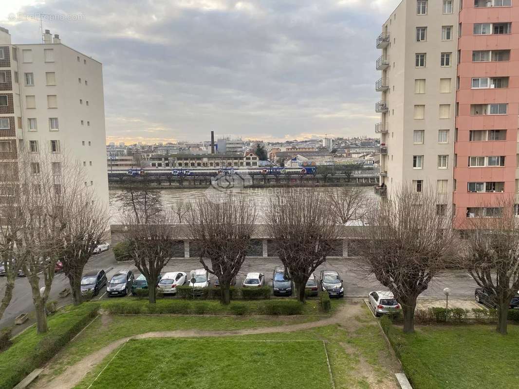 Appartement à CHOISY-LE-ROI