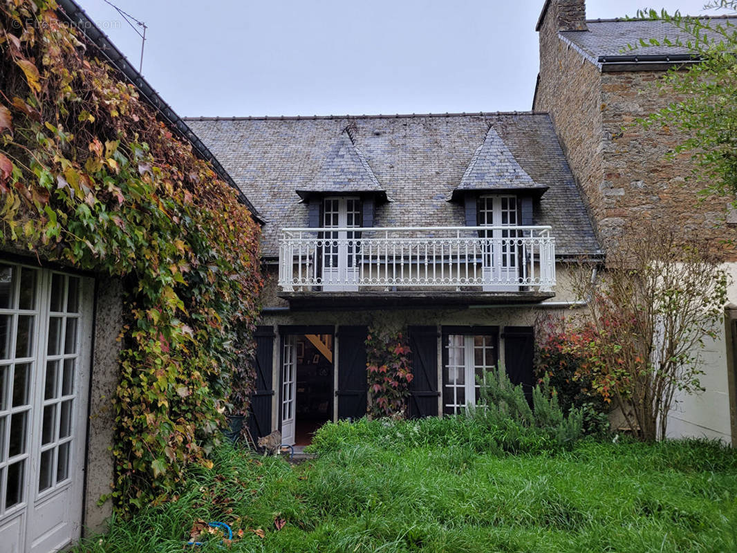 Maison à RADENAC