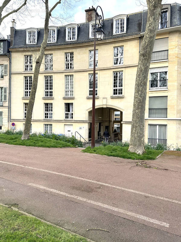 Appartement à VERSAILLES