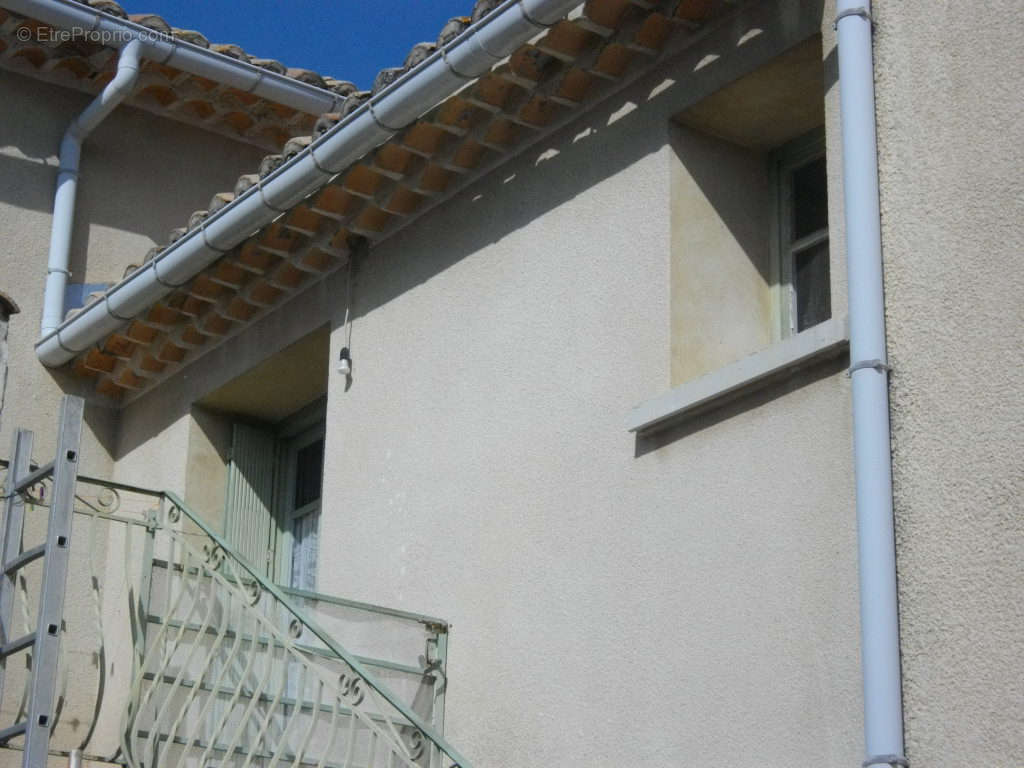 Appartement à LAUDUN-L&#039;ARDOISE