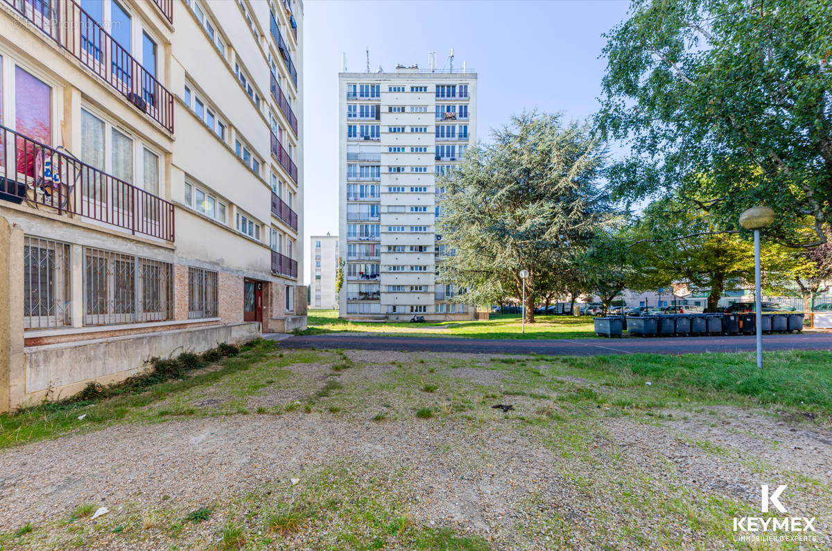 Appartement à VILLIERS-LE-BEL