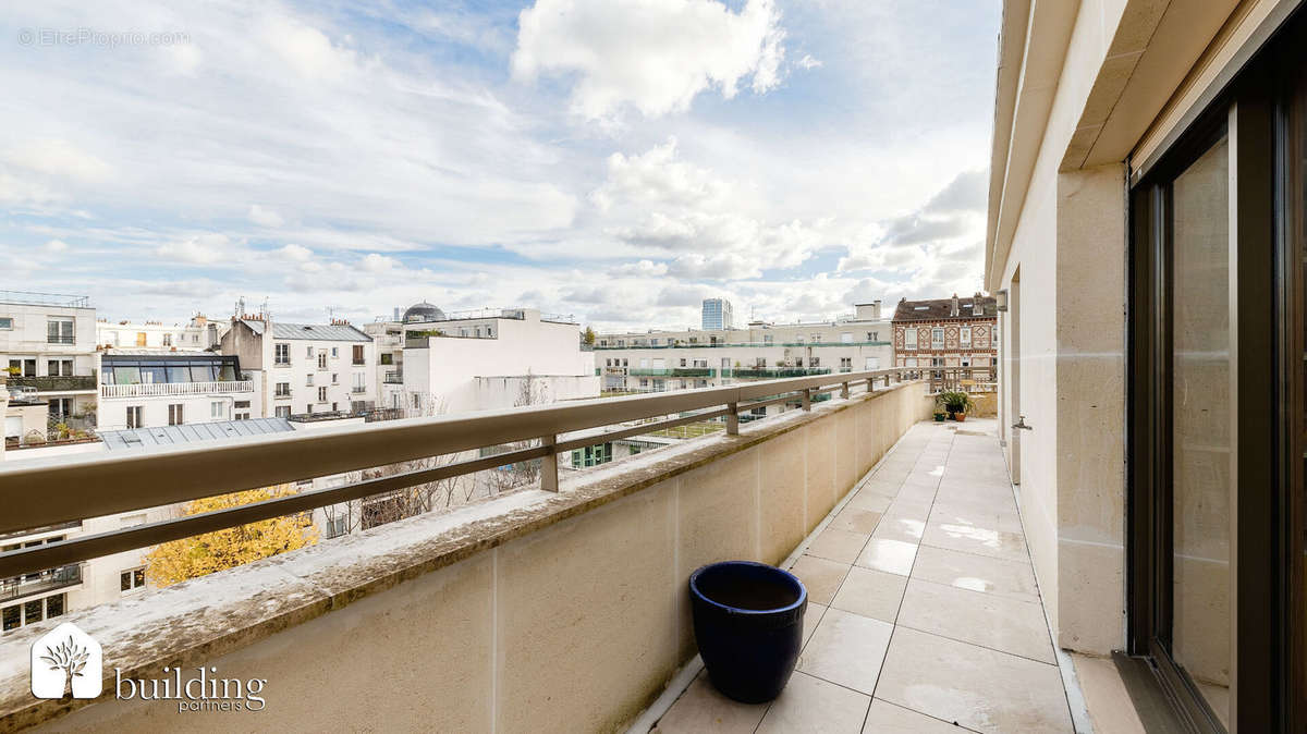 Appartement à LEVALLOIS-PERRET