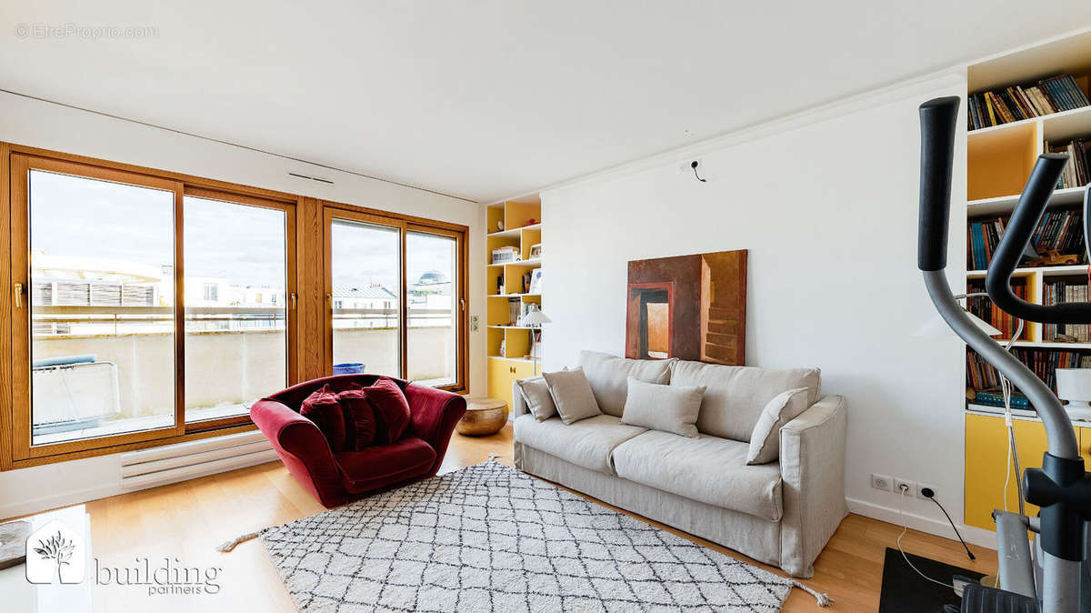 Appartement à LEVALLOIS-PERRET