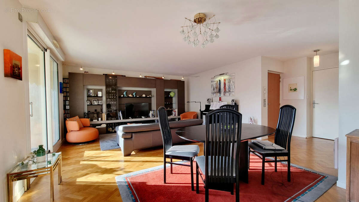 Appartement à MAISONS-LAFFITTE