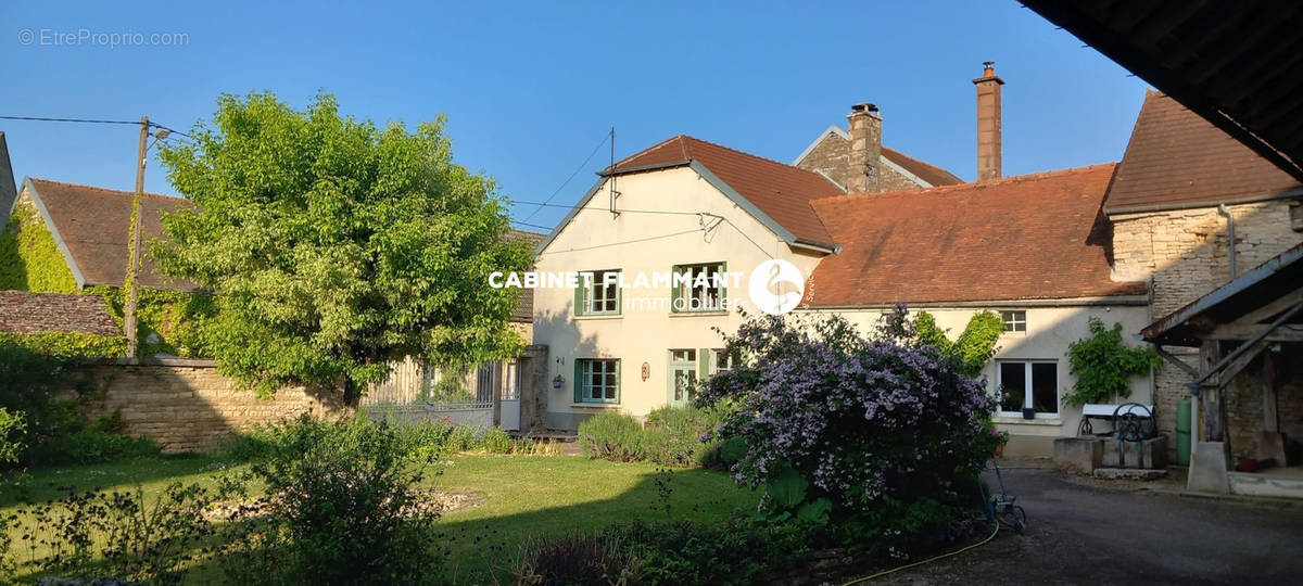 Maison à VENAREY-LES-LAUMES