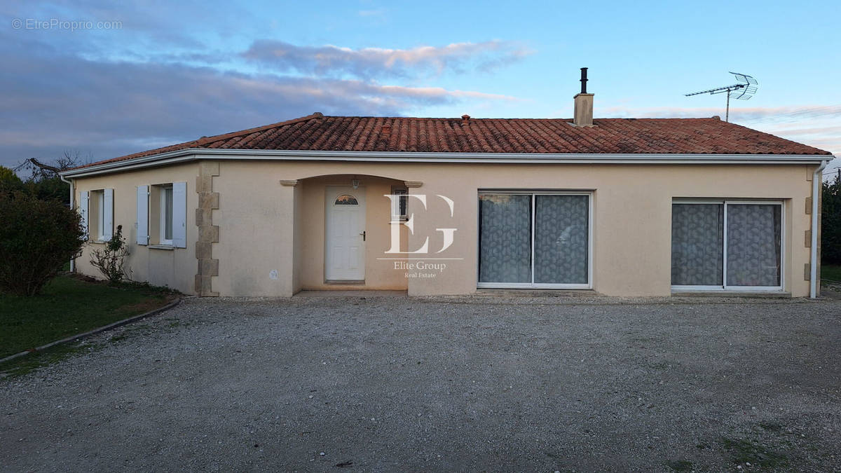 Maison à CHATEAUNEUF-SUR-CHARENTE