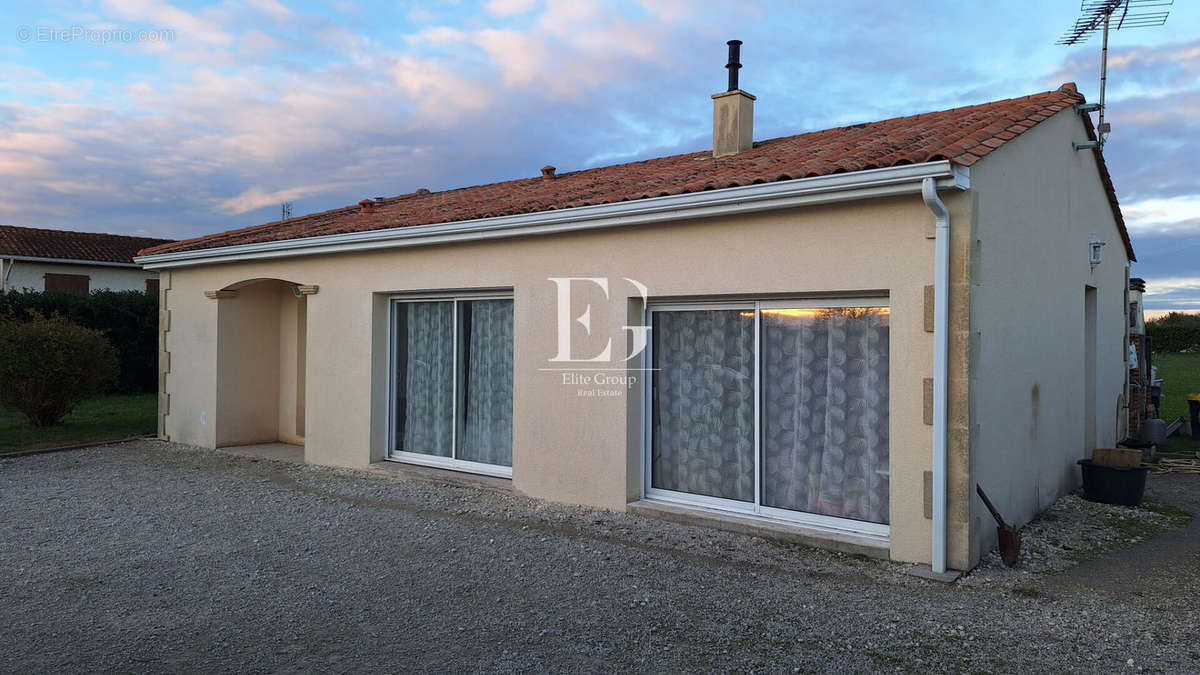 Maison à CHATEAUNEUF-SUR-CHARENTE