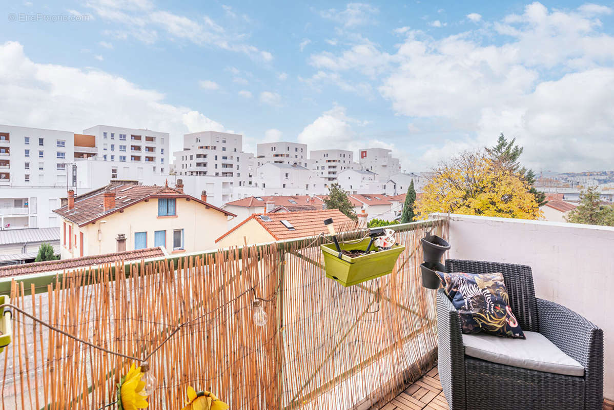 Appartement à LYON-8E