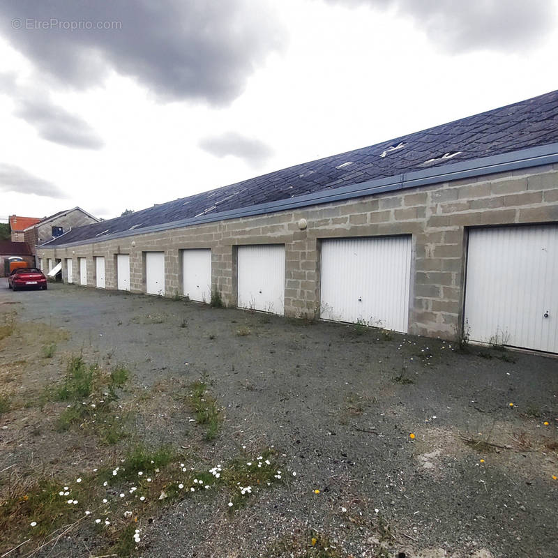 Parking à SAINTES