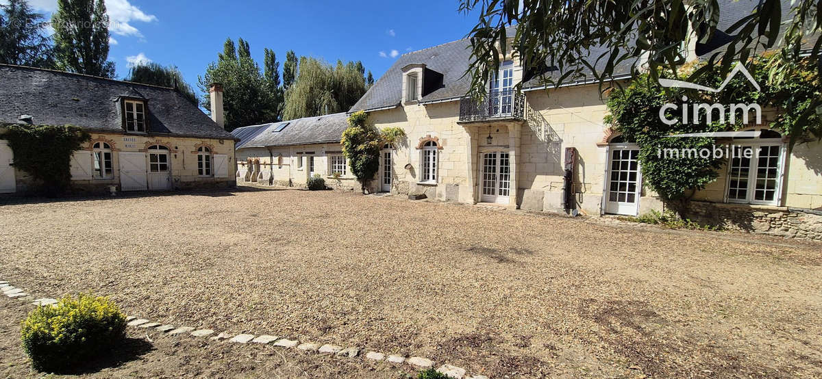 Maison à LONGUE-JUMELLES