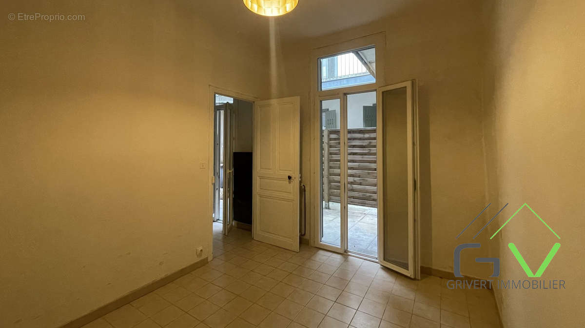 Appartement à NIMES