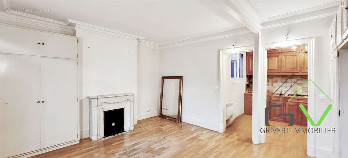 Appartement à PARIS-11E