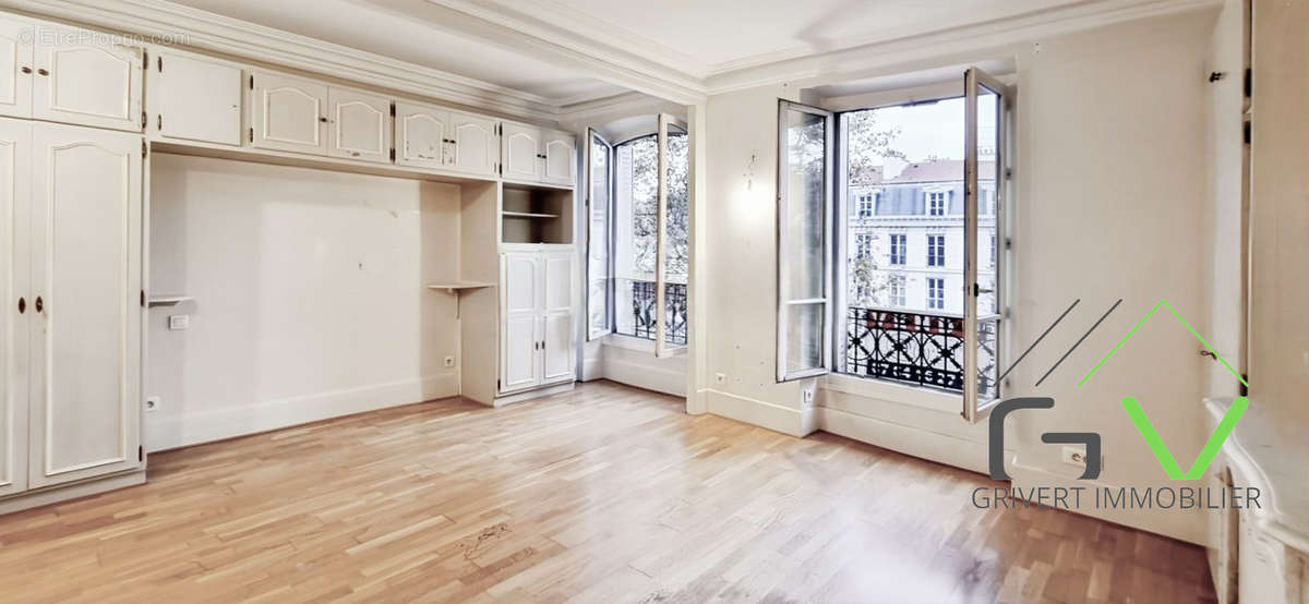 Appartement à PARIS-11E