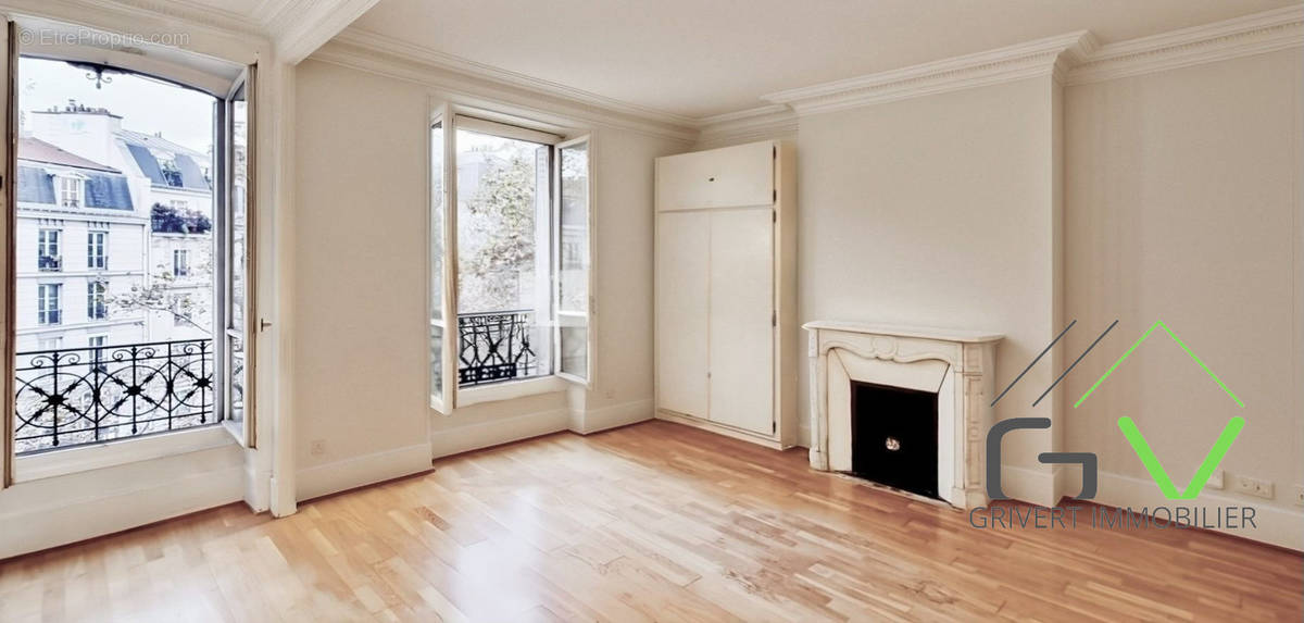 Appartement à PARIS-11E