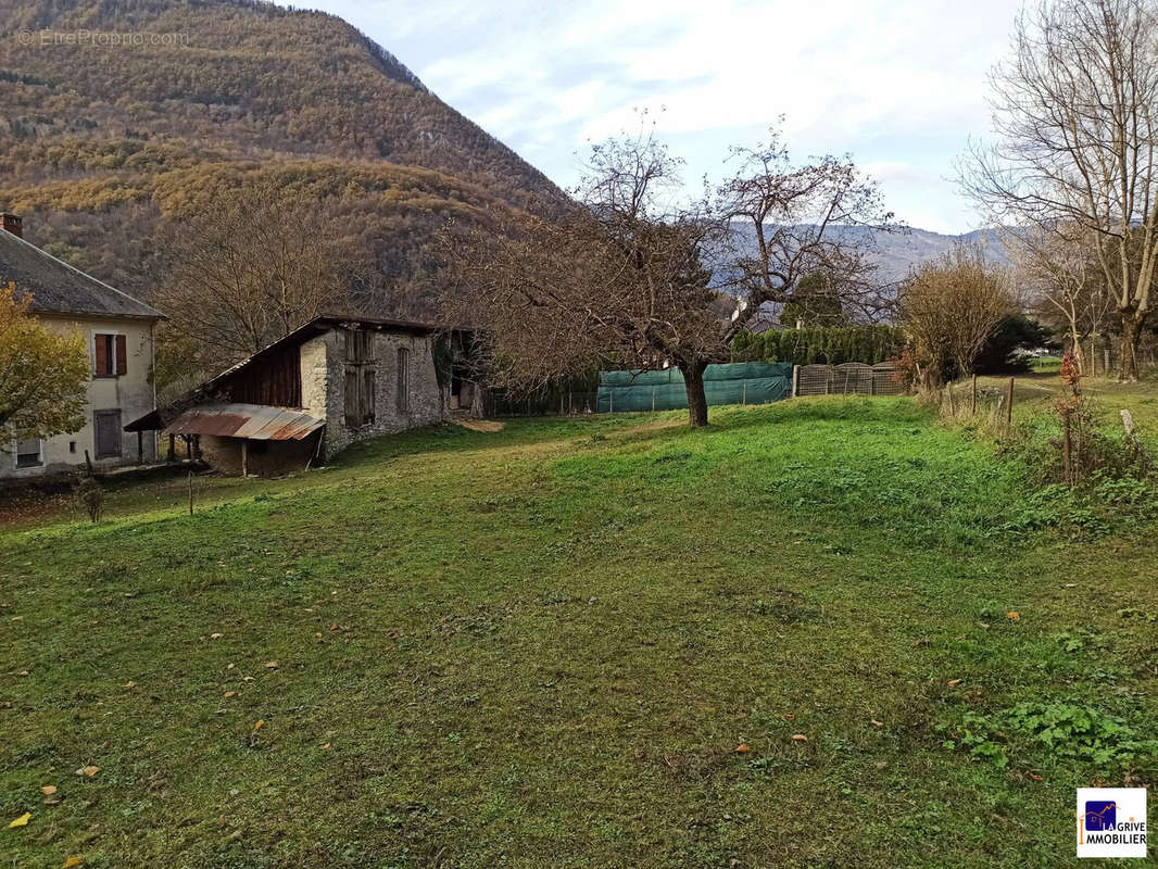 Maison à EPIERRE