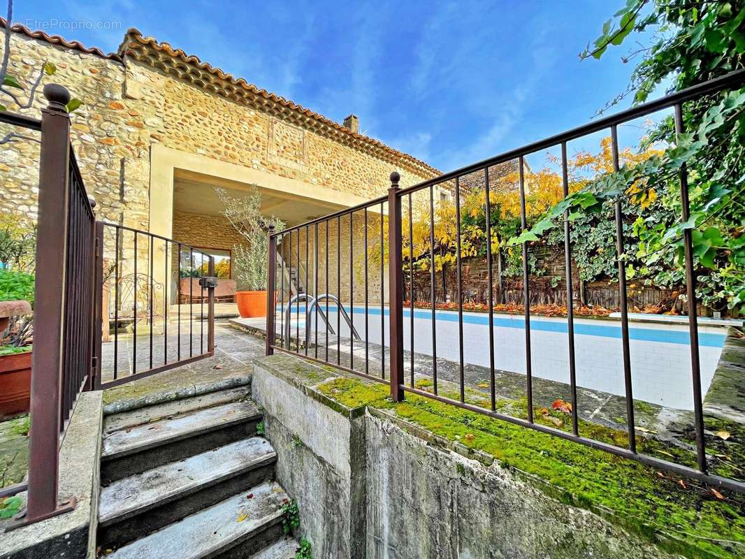 Maison à SAINT-MARTIN-D&#039;ARDECHE