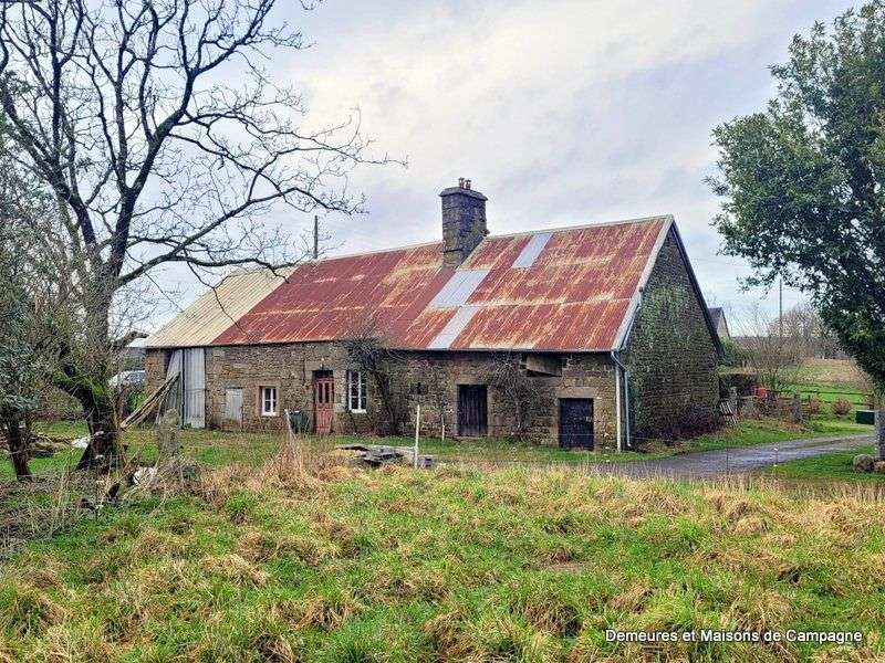 Maison à SAINT-MICHEL-DE-MONTJOIE