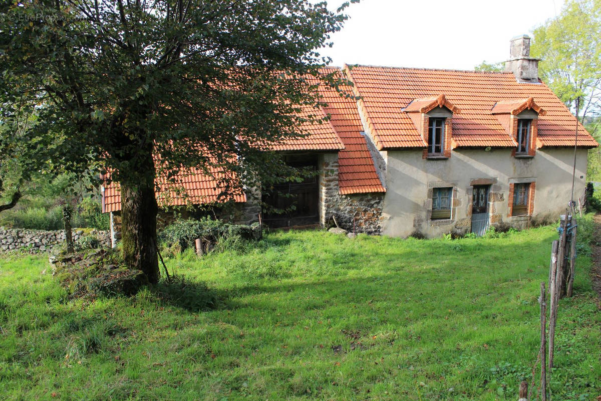 Maison à SAINT-MARTIN-VALMEROUX