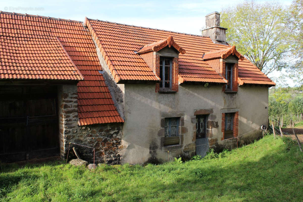 Maison à SAINT-MARTIN-VALMEROUX