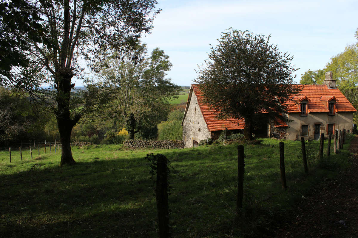 Maison à SAINT-MARTIN-VALMEROUX