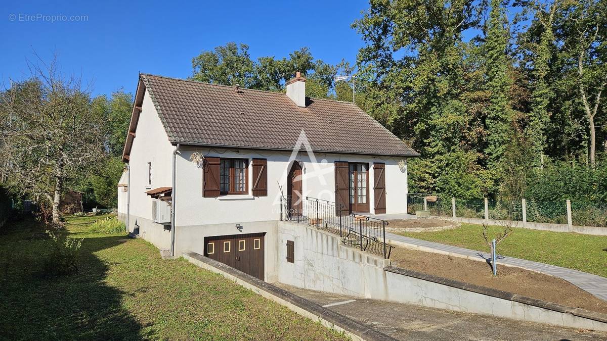 Maison à CORQUILLEROY