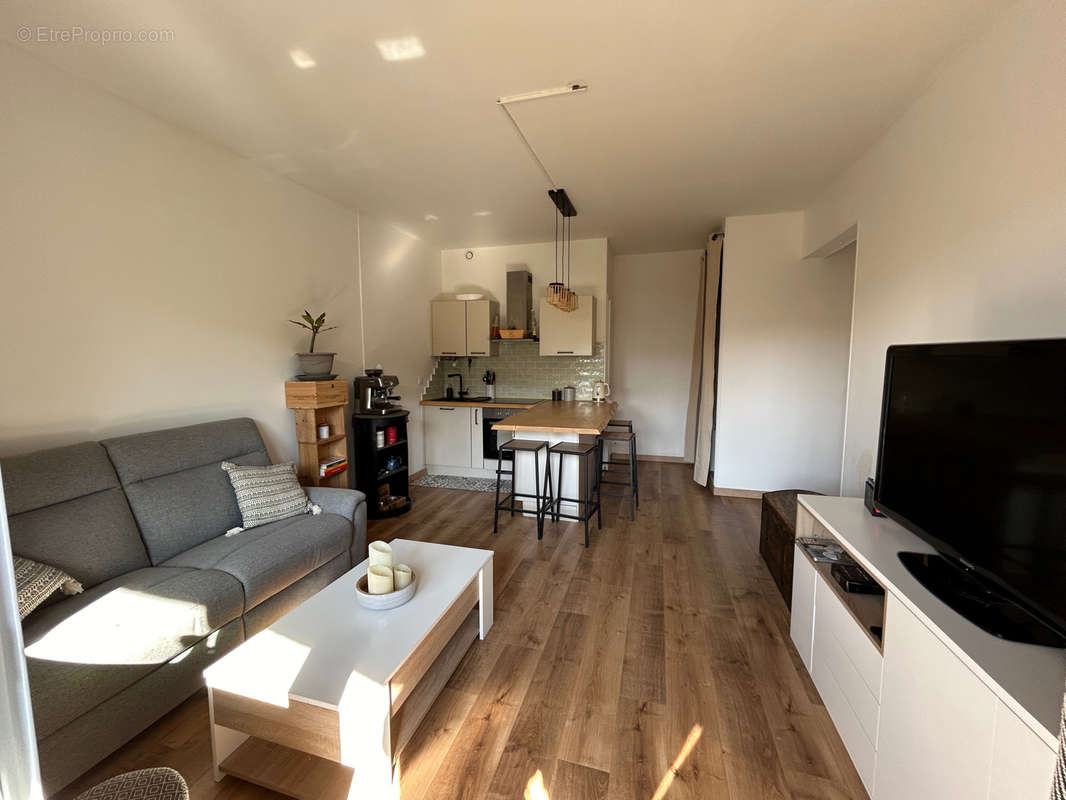 Appartement à VILLENEUVE-LOUBET