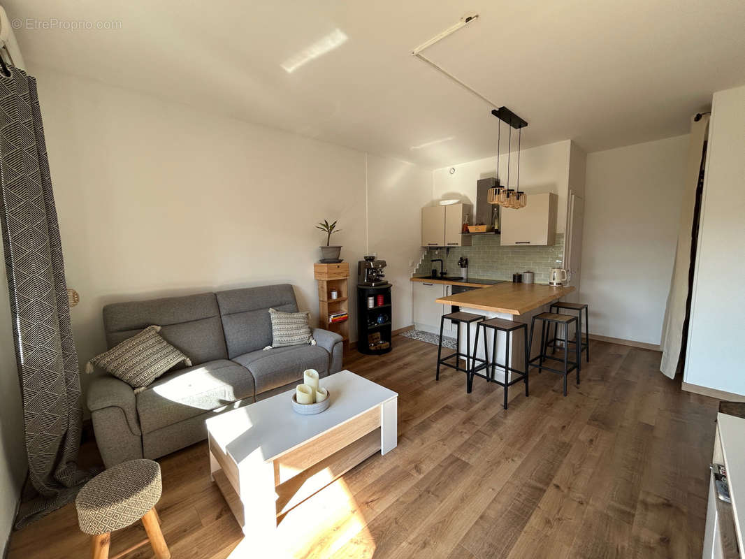 Appartement à VILLENEUVE-LOUBET