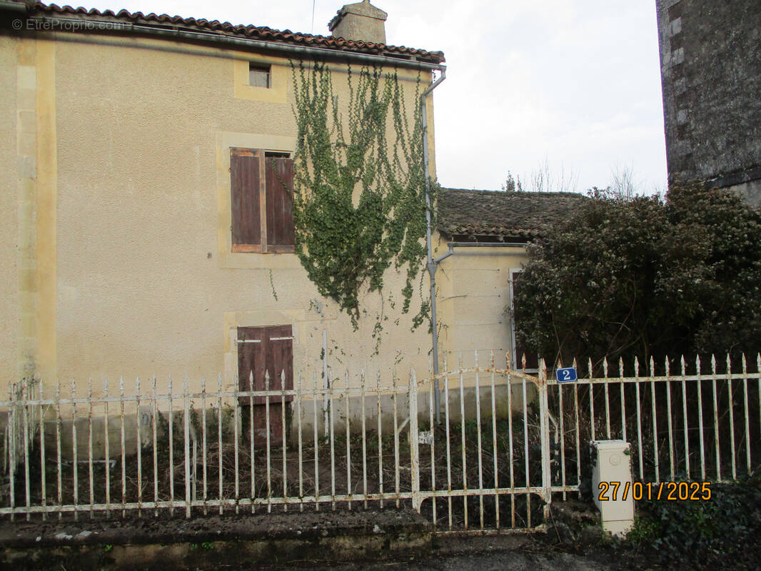 Maison à CEAUX-EN-COUHE